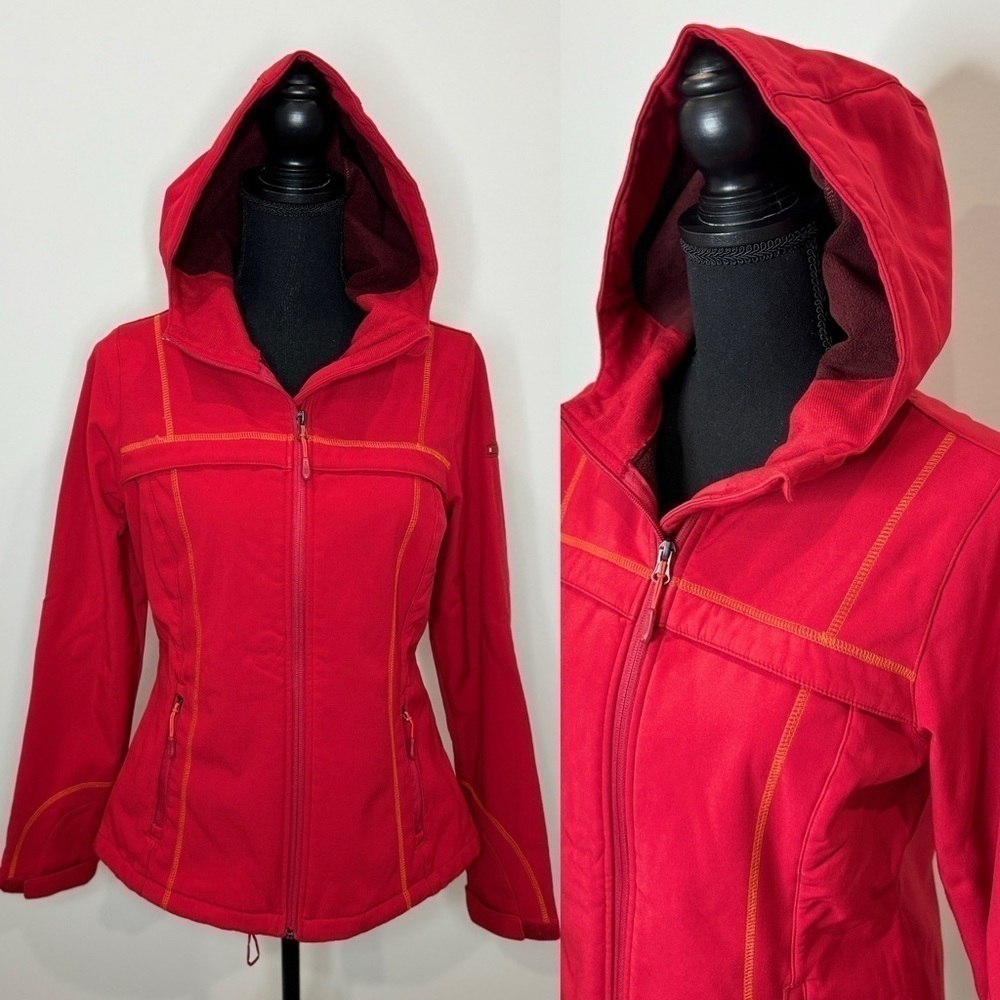 32 Degree Red Weatherproof Women's Hooded Rain Jacket (Small)